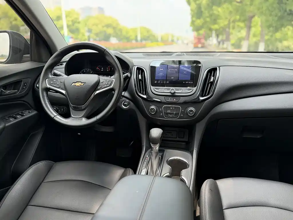 Chevrolet Equinox 2022 — фото 10