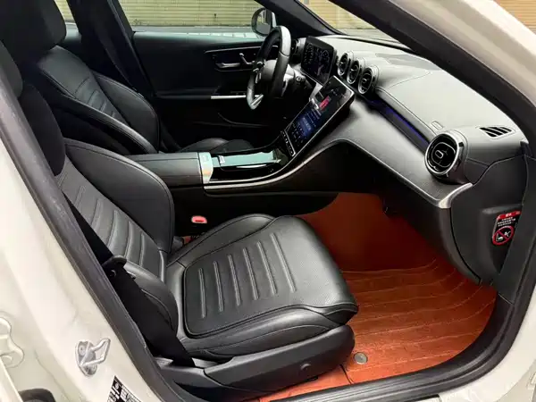 Mercedes-Benz C-Class 2021