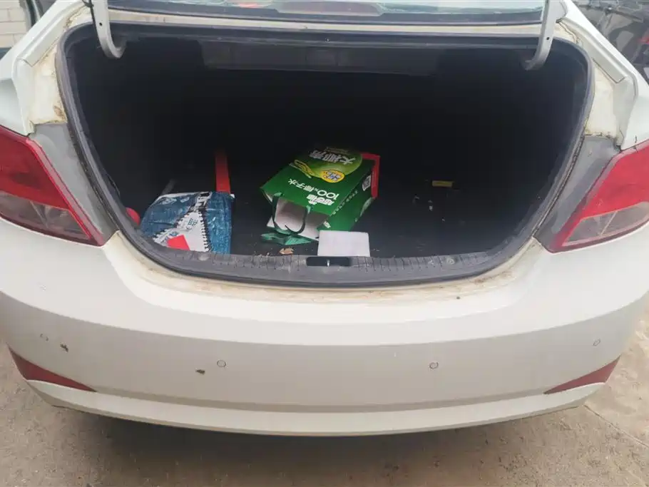 Hyundai Verna 2015 — фото 4