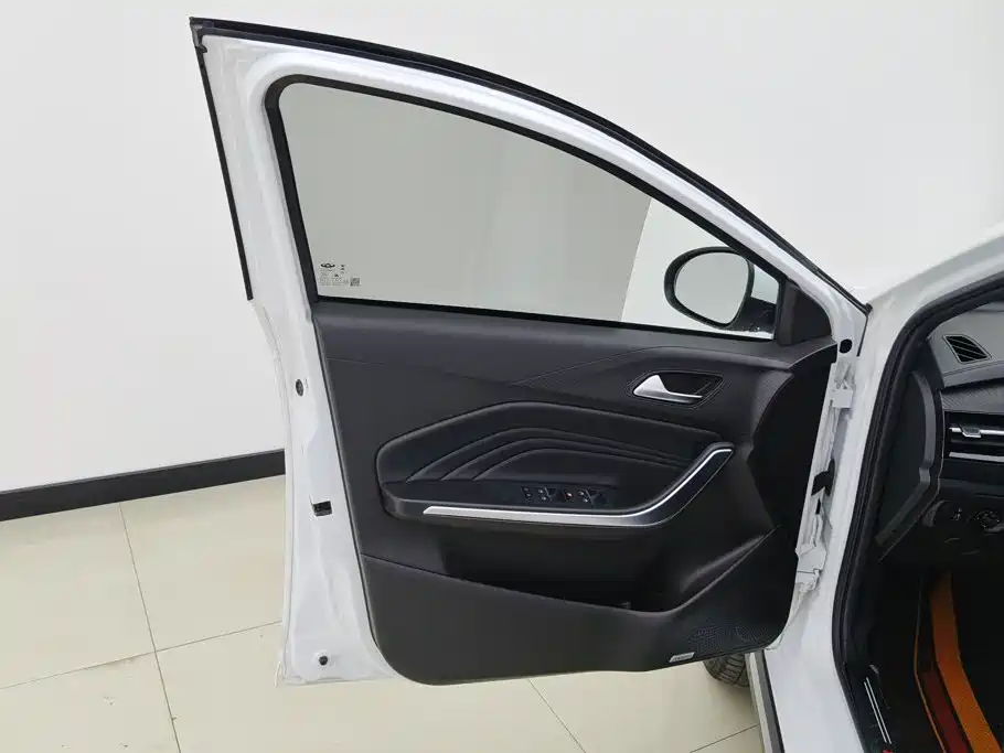 Chery Tiggo 3x 2025 — фото 7