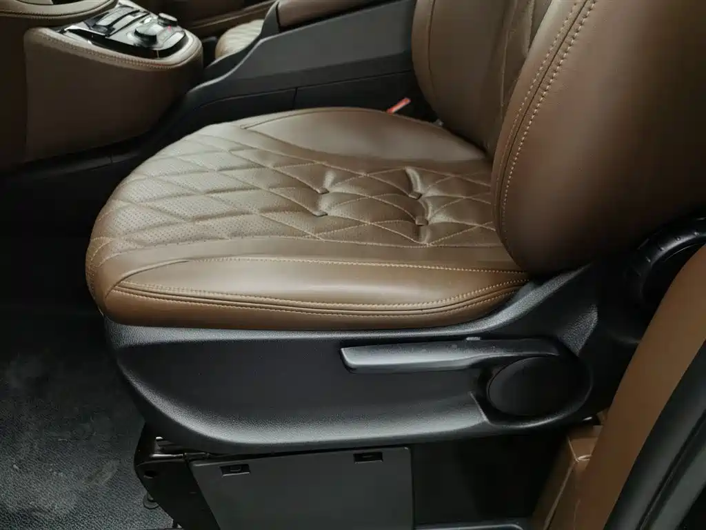 Mercedes-Benz Vito 2019 — фото 20