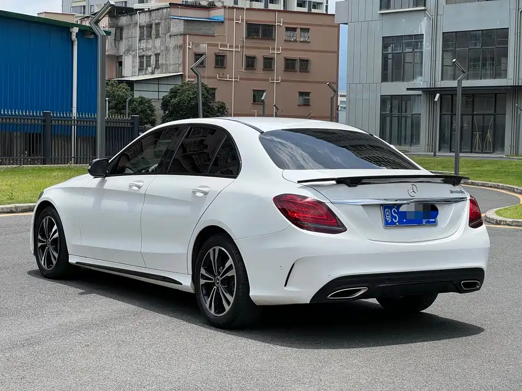 Mercedes-Benz C-Class 2019 — фото 10