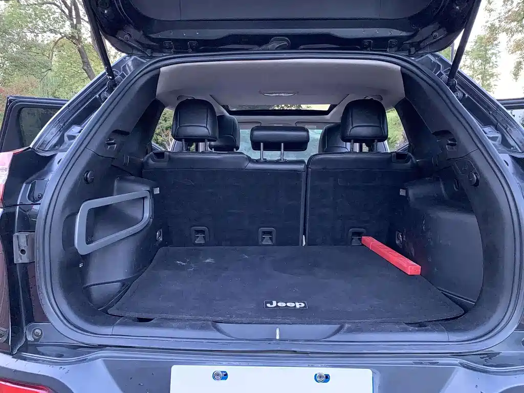 Jeep Cherokee 2016 — фото 20