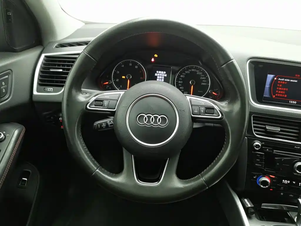 Audi Q5 2018 — фото 11