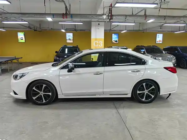 Subaru Legacy 2017