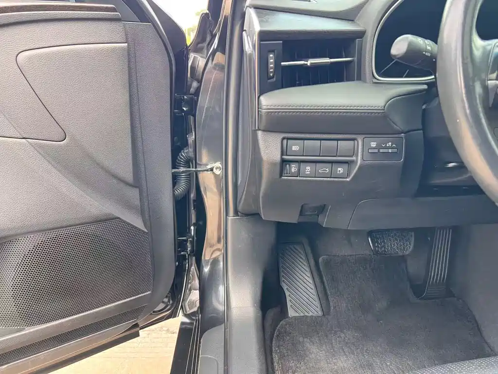 Toyota Avalon 2022 — фото 16