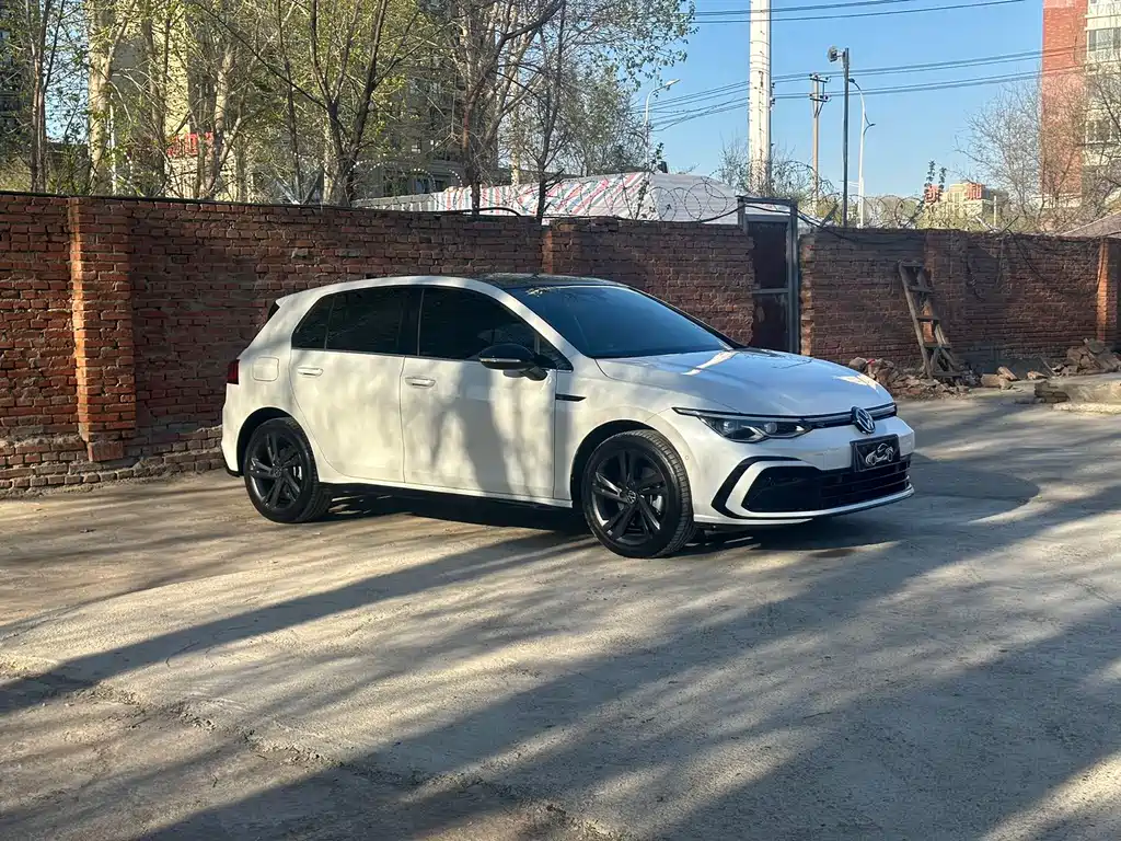 Volkswagen Golf 2023