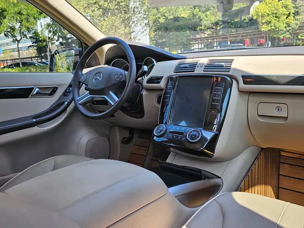 Mercedes-Benz R-Class 2015 — фото 6