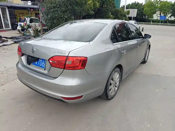 Volkswagen Sagitar 2014