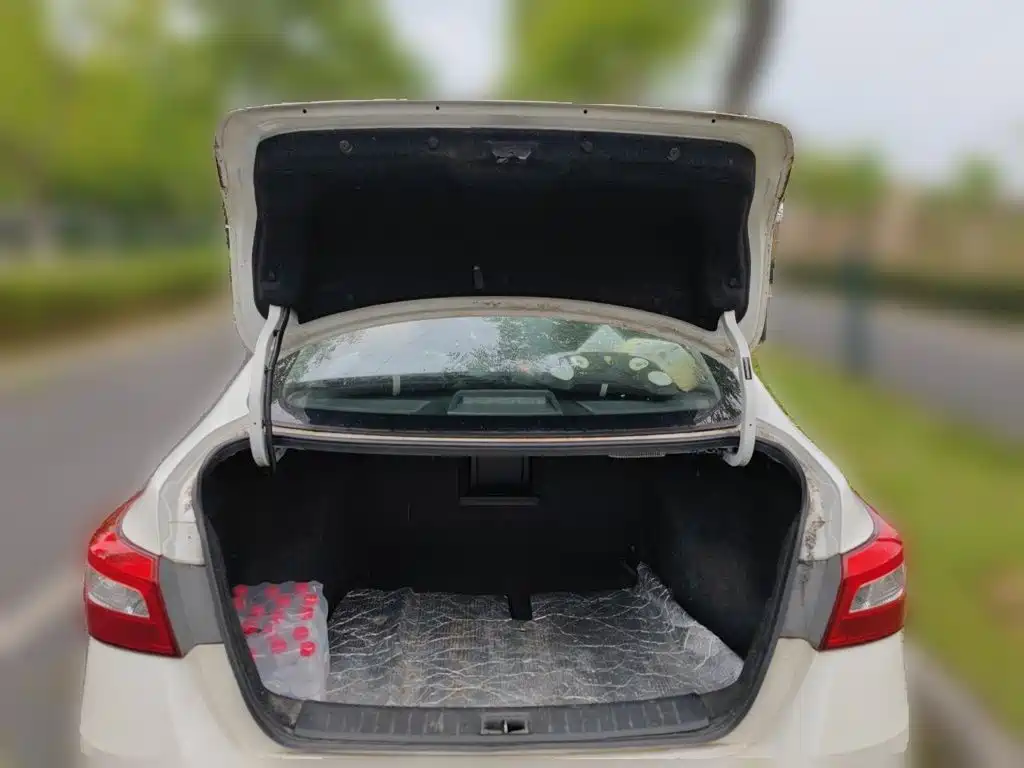 Nissan Sylphy 2018 — фото 20