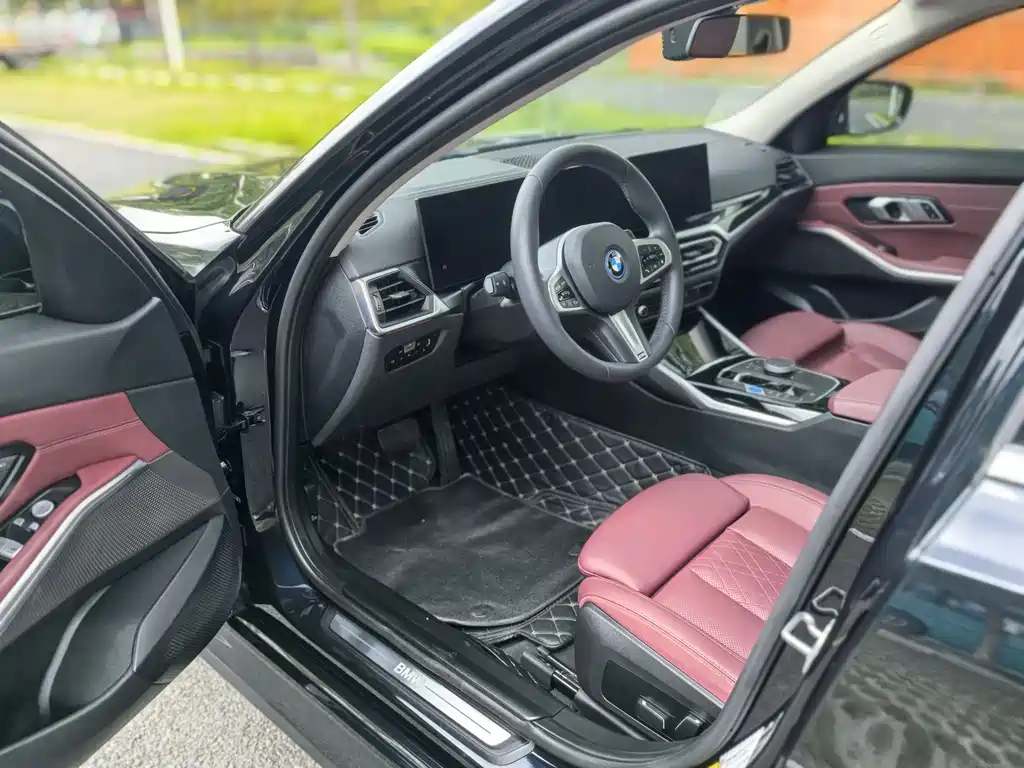 BMW i3 2024 — фото 8