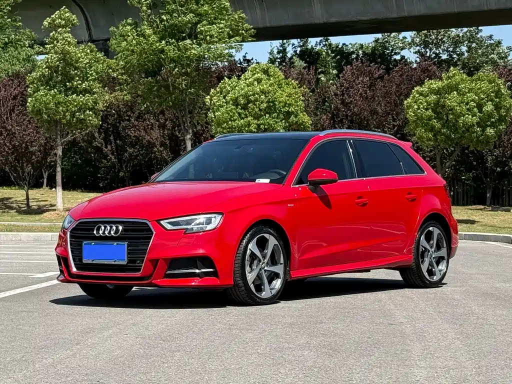 Audi A3 2017 — фото 1