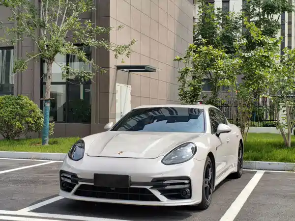 Porsche Panamera 2014
