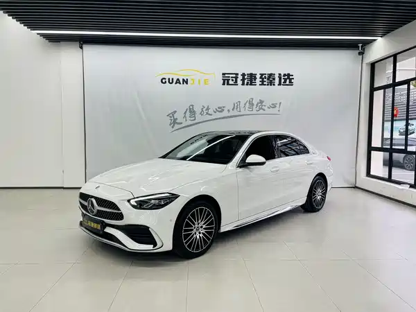 Mercedes-Benz C-Class 2024