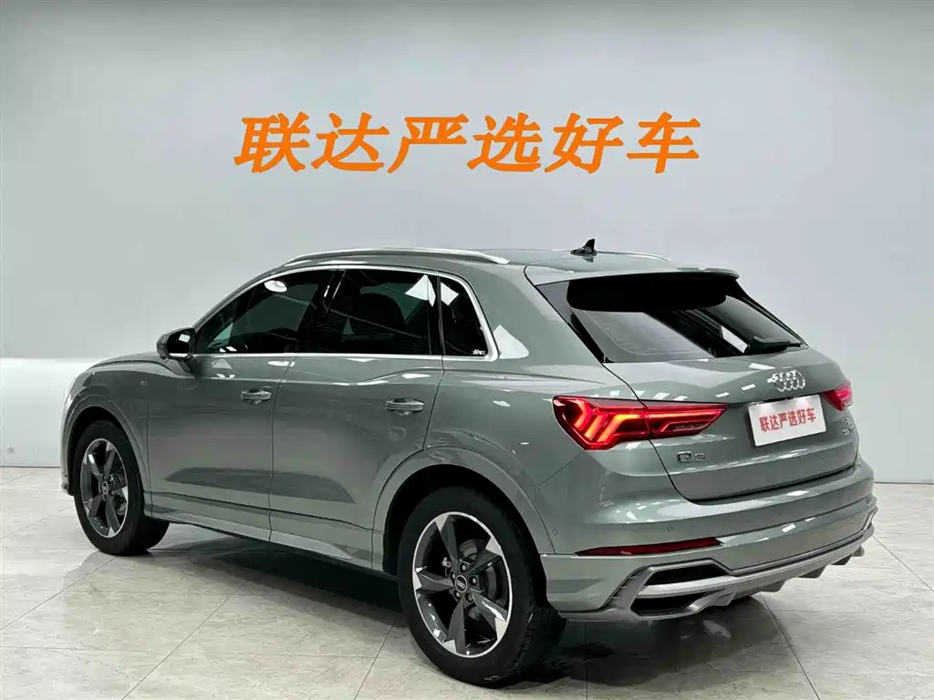 Audi Q3 2023 — фото 24