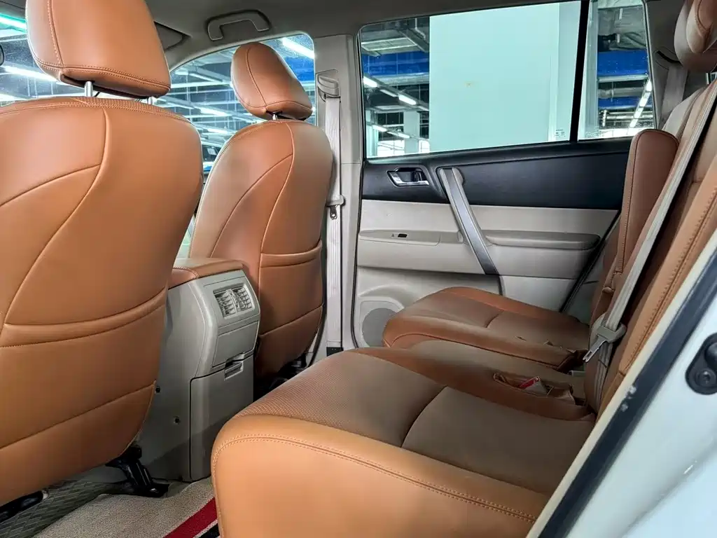 Toyota Highlander 2013