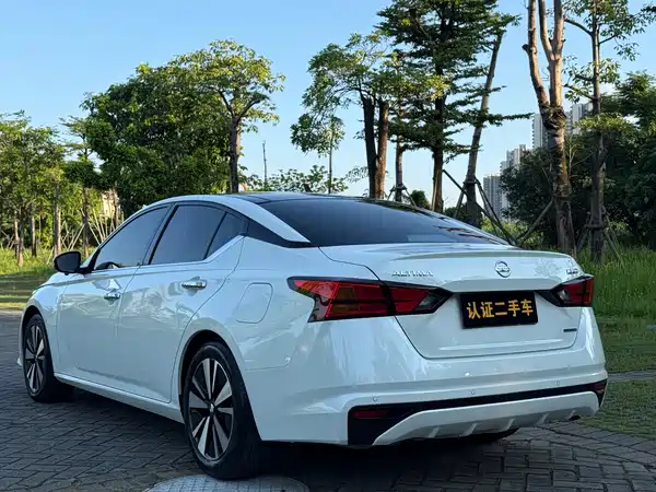 Nissan Teana 2022