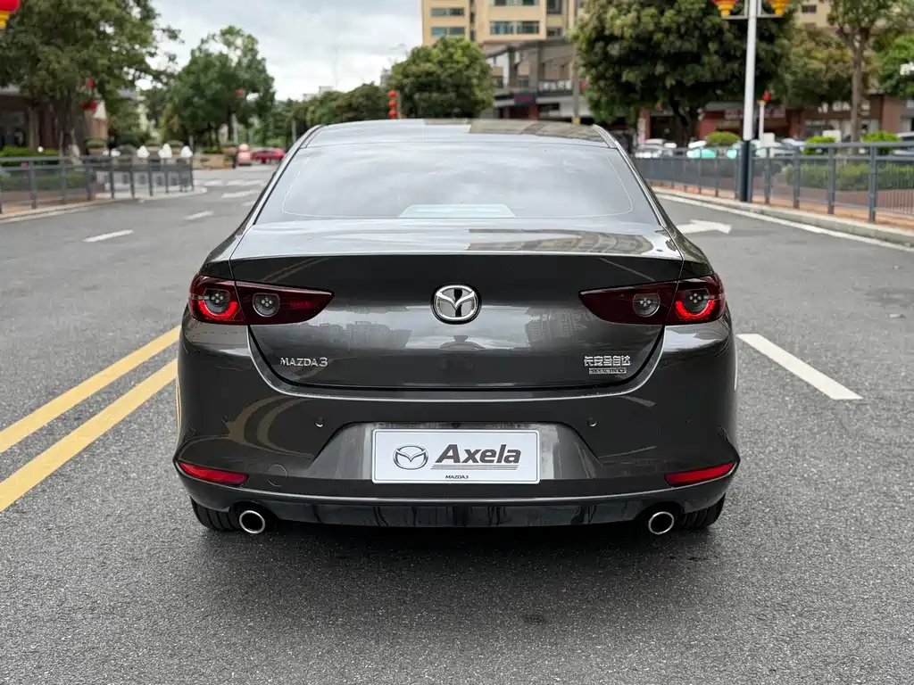 Mazda 3 Axela 2020 — фото 14