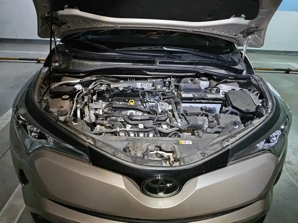 Toyota C-HR 2021 — фото 16