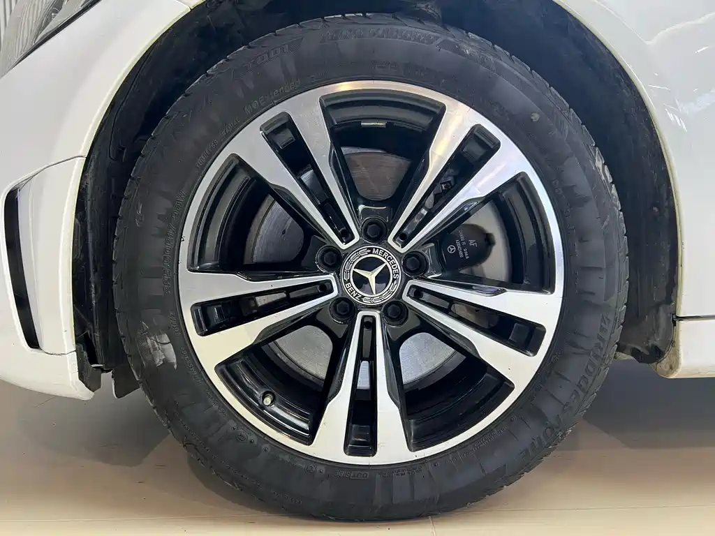 Mercedes-Benz C-Class 2019