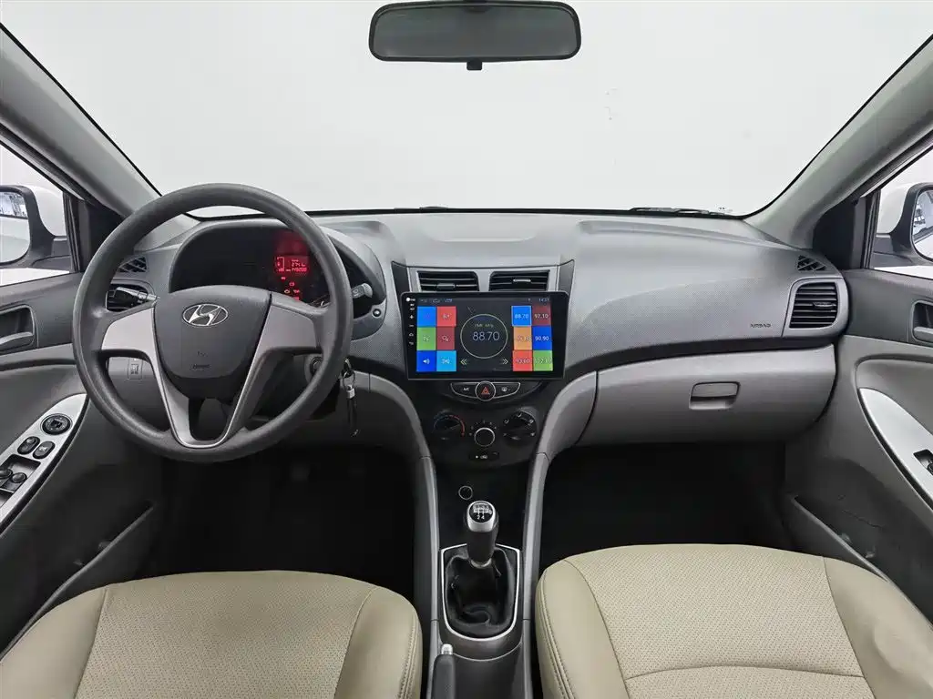 Hyundai Verna 2017 — фото 5