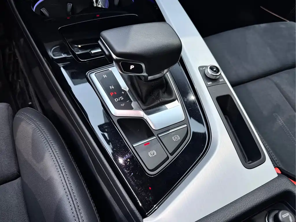 Audi A5 2023 — фото 16