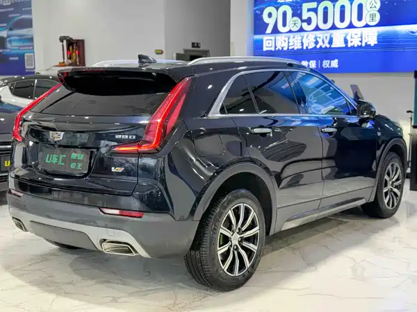 Cadillac XT4 2021