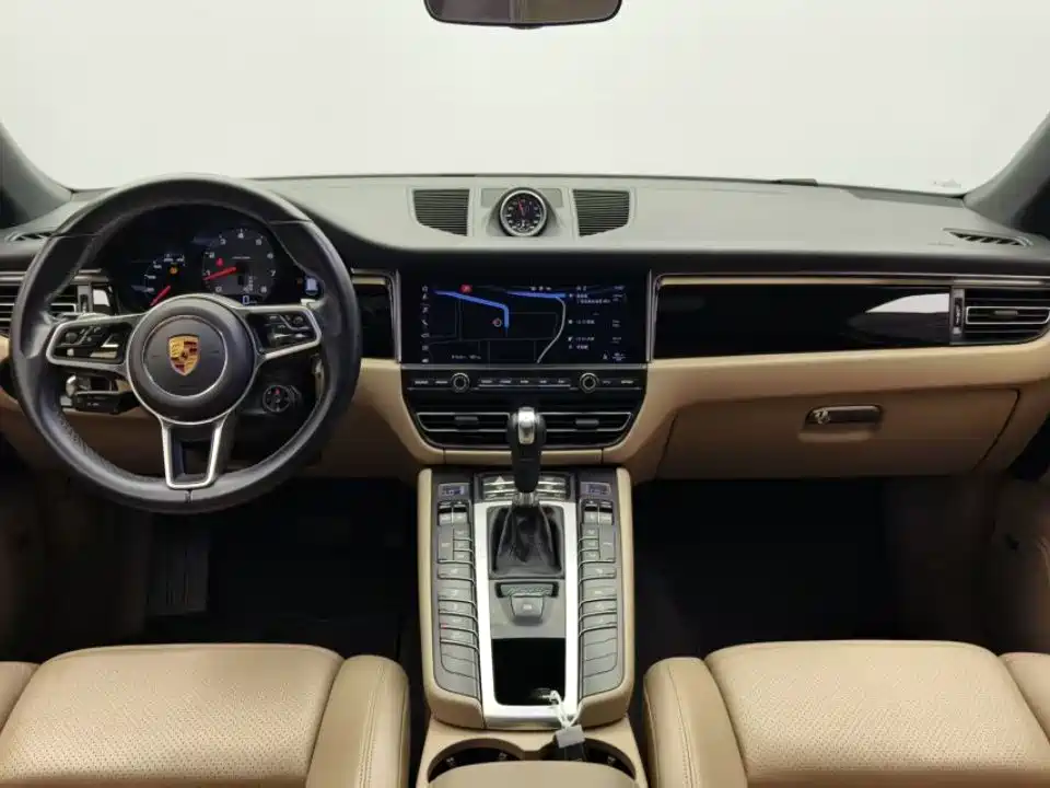 Porsche Macan 2021 — фото 12