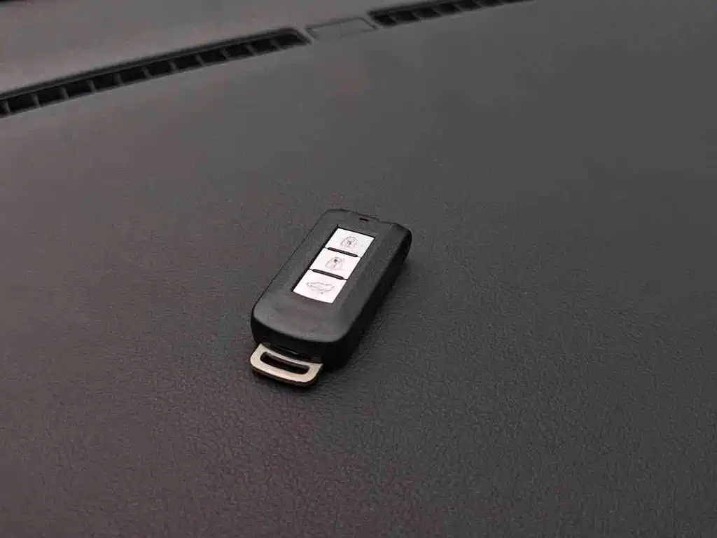 Mitsubishi Outlander 2015 — фото 21