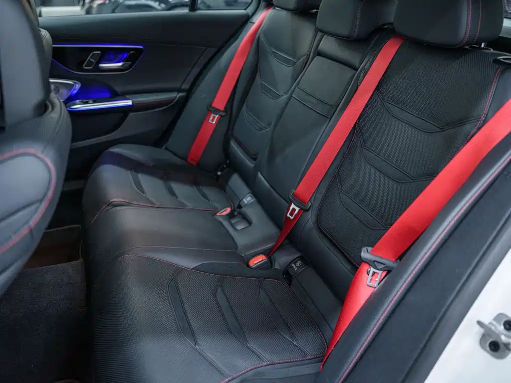 Mercedes-Benz C-Class AMG 2024 — фото 13