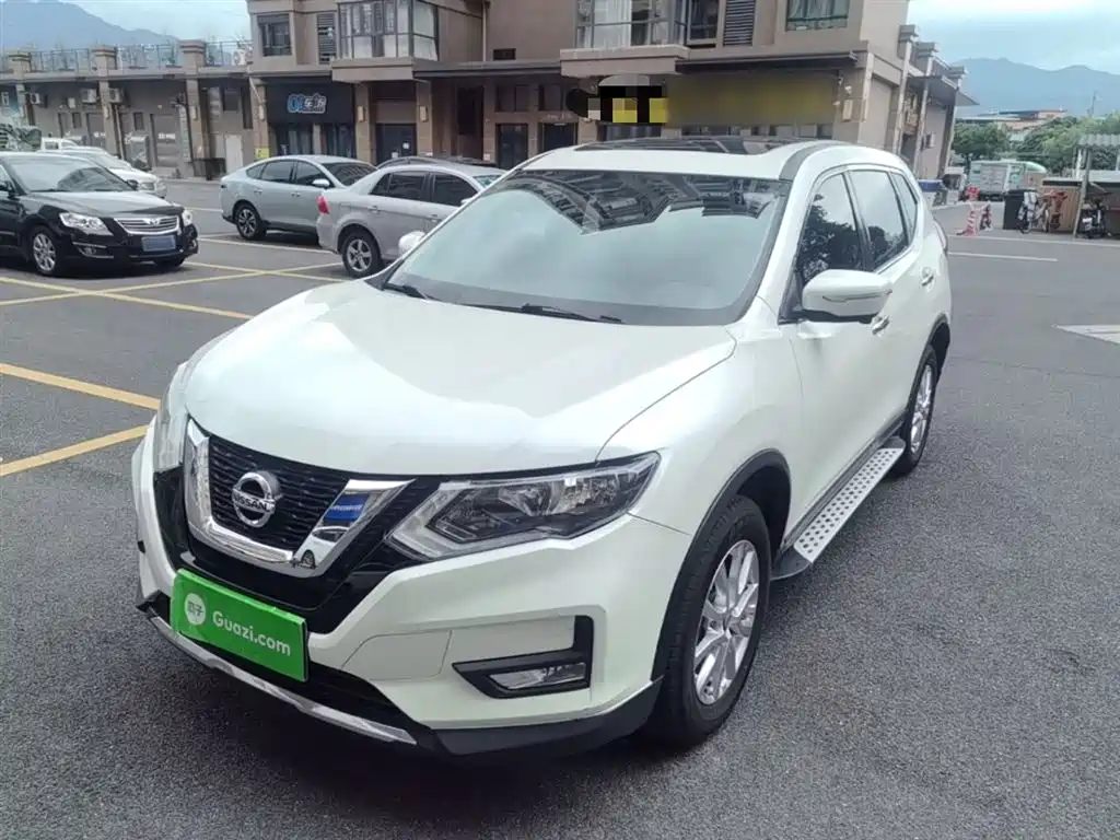 Nissan X-Trail 2018 — фото 1