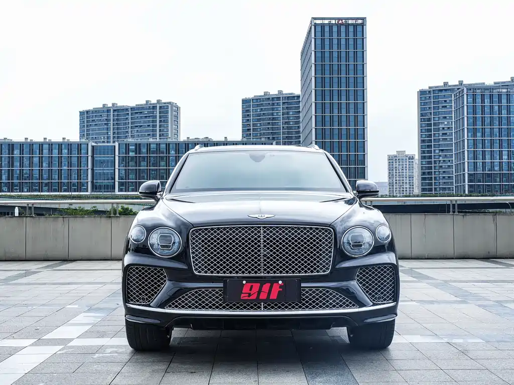 Bentley Bentayga 2022 — фото 3