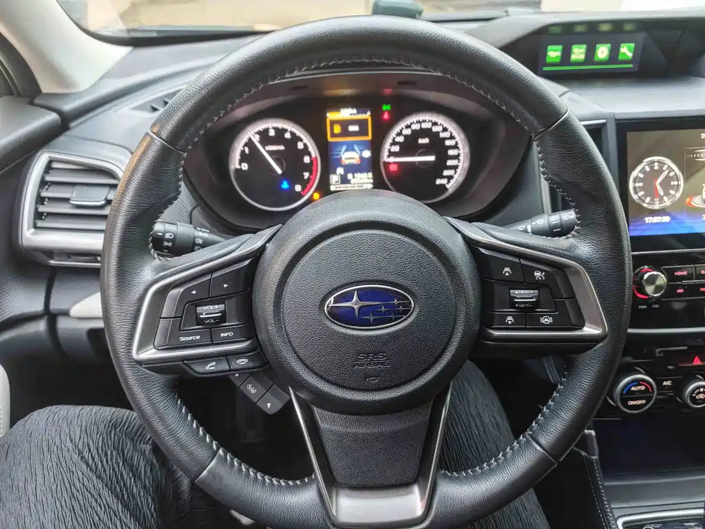 Subaru Forester 2023 — фото 13