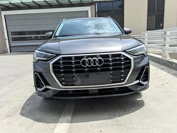 Audi Q3 2021