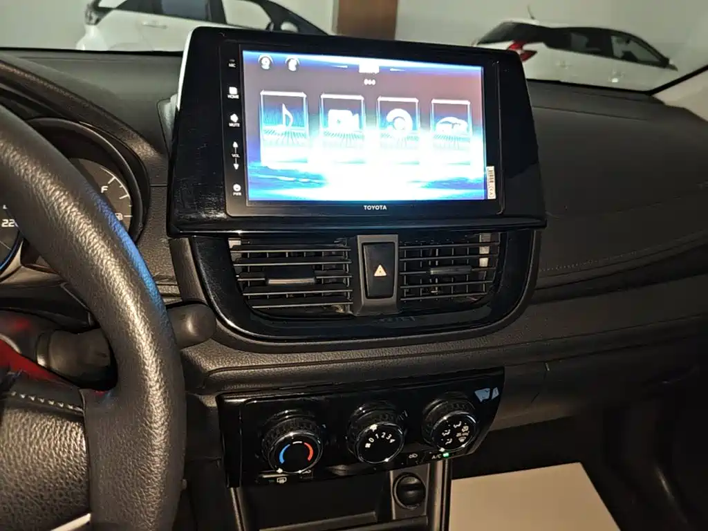 Toyota Vios 2022 — фото 13
