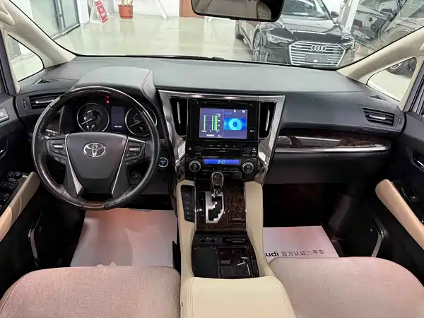 Toyota Alphard 2019