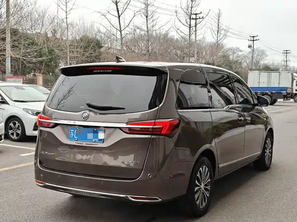 Buick GL8 2021
