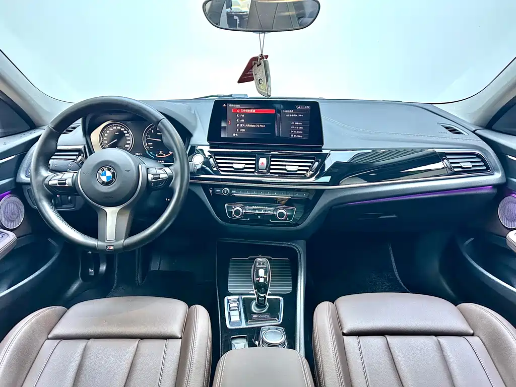 BMW 1 Series 2022 — фото 12