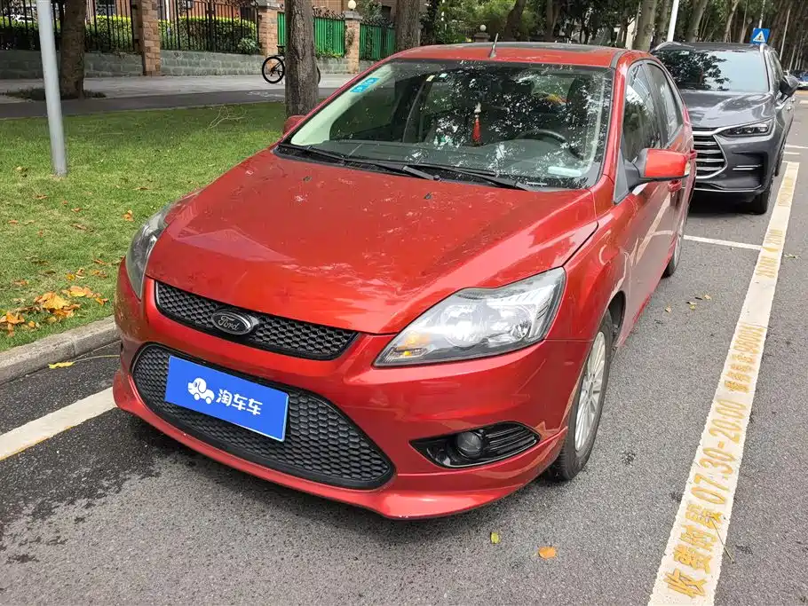 Ford Focus 2014 — фото 1