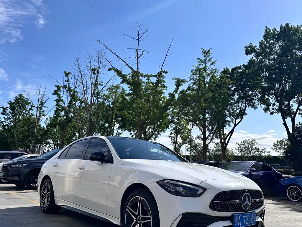 Mercedes-Benz C-Class 2023 — фото 6