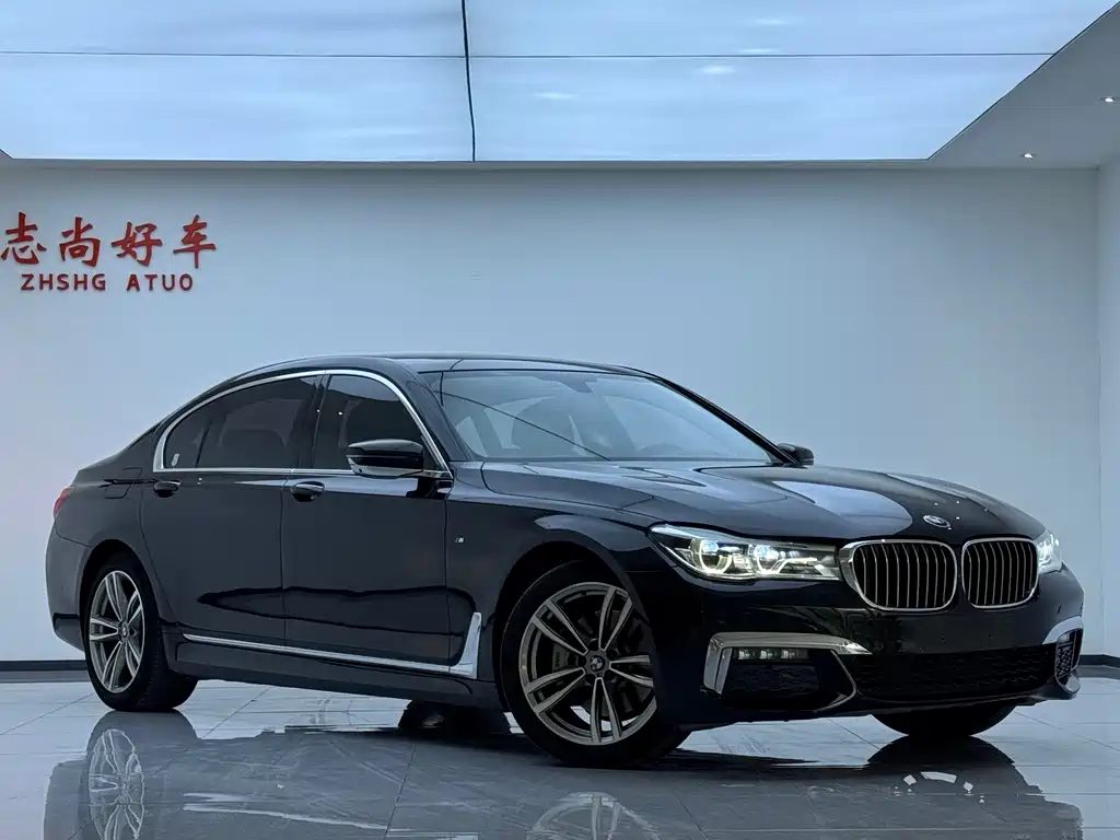 BMW 7 Series 2018 — фото 3