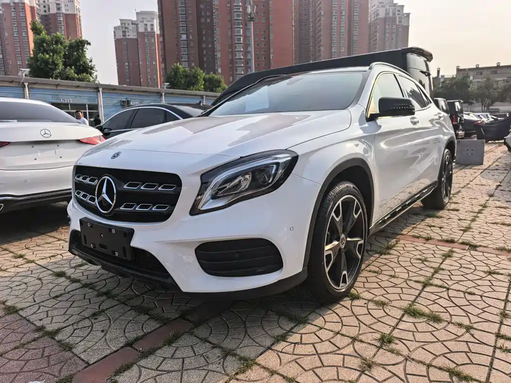 Mercedes-Benz GLA 2019