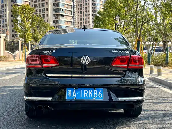 Volkswagen Magotan 2013