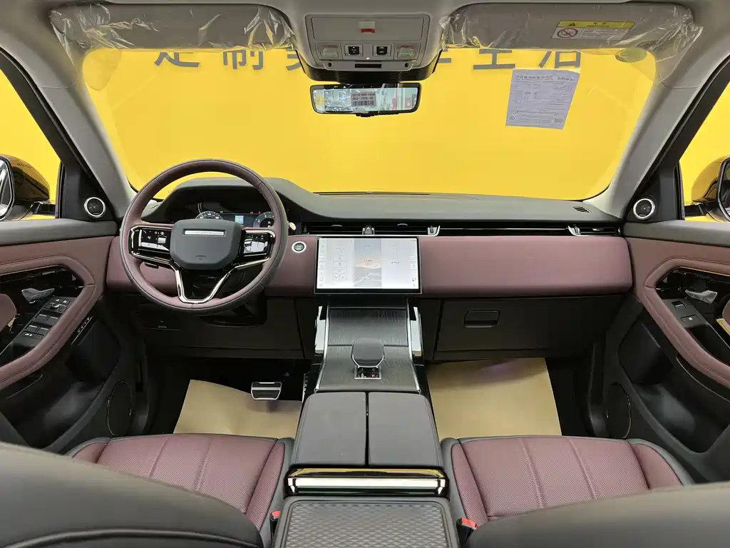 Land Rover Evoque — фото 12