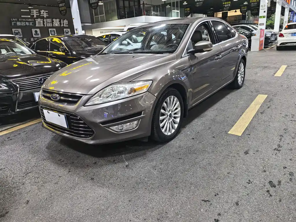 Ford Mondeo Zhisheng 2013