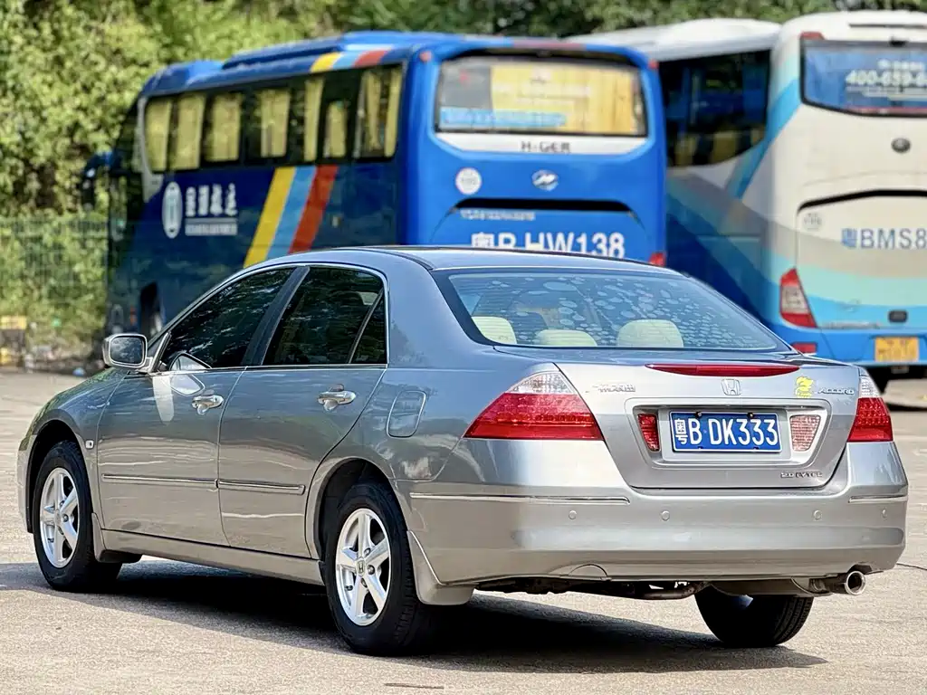 Honda Accord 2007 — фото 24