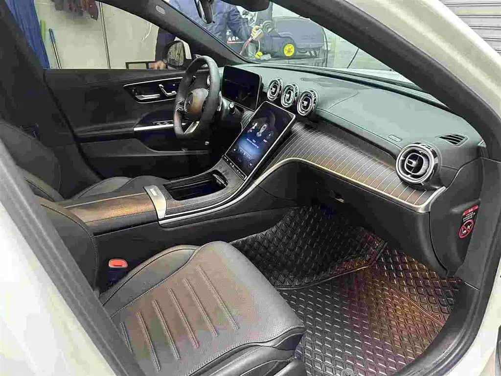 Mercedes-Benz C-Class 2023 — фото 5