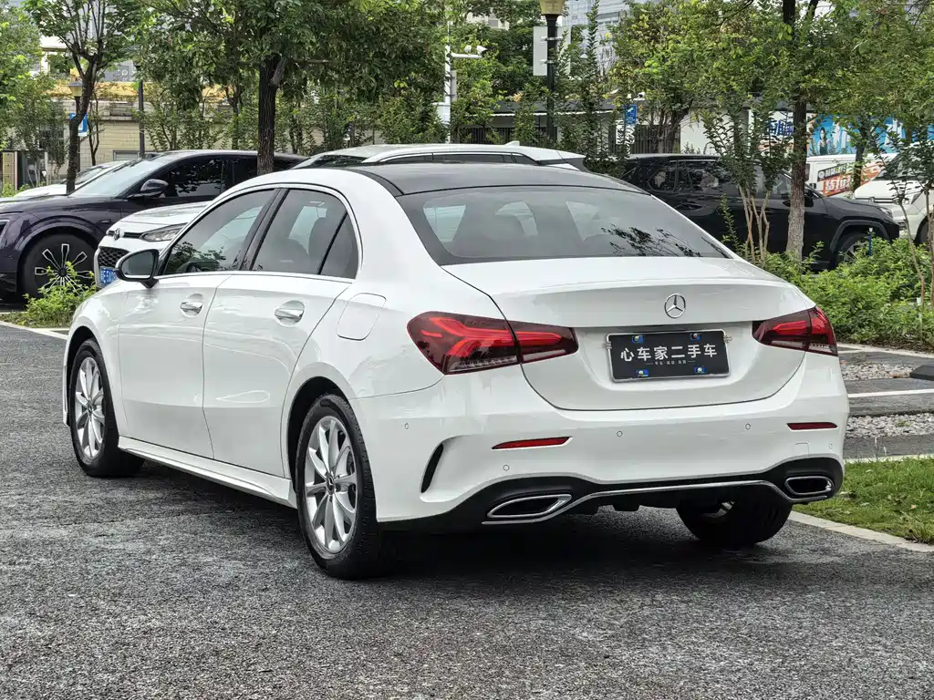 Mercedes-Benz A-Class 2021 — фото 2