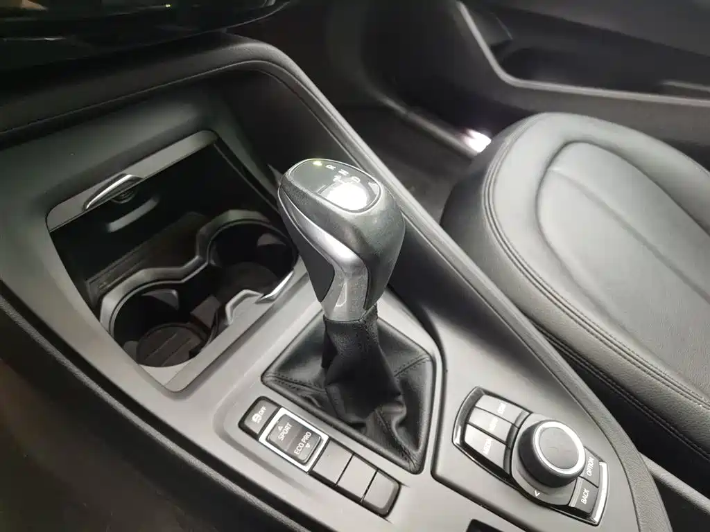 BMW X1 2017 — фото 13