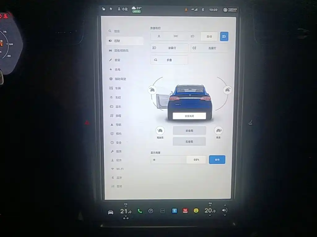 Tesla Model X 2020 — фото 13